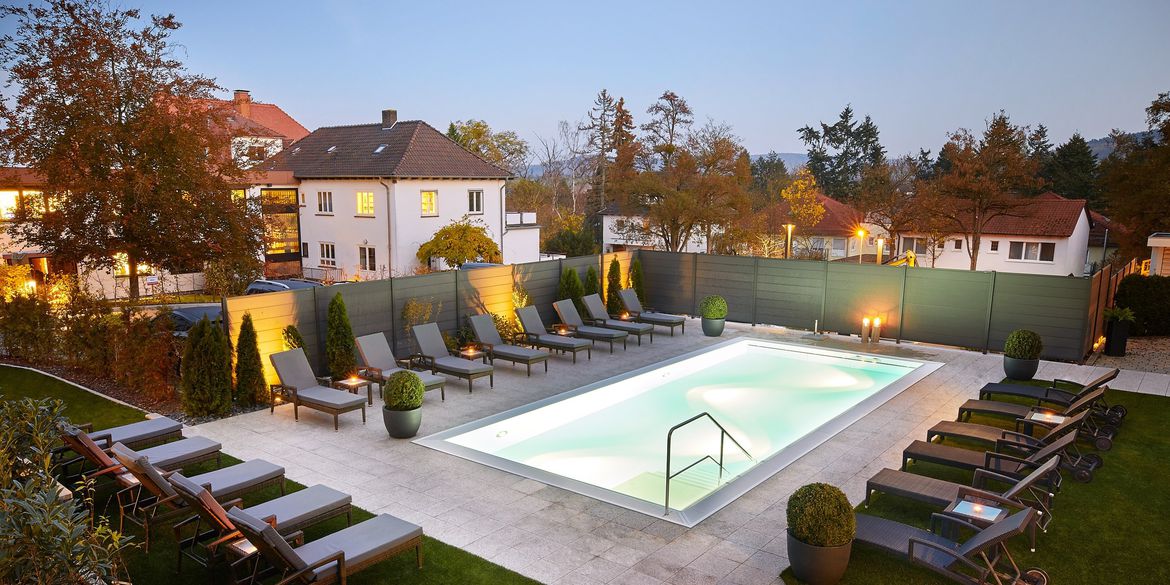 Außenpool von Göbels Hotel Quellenhof