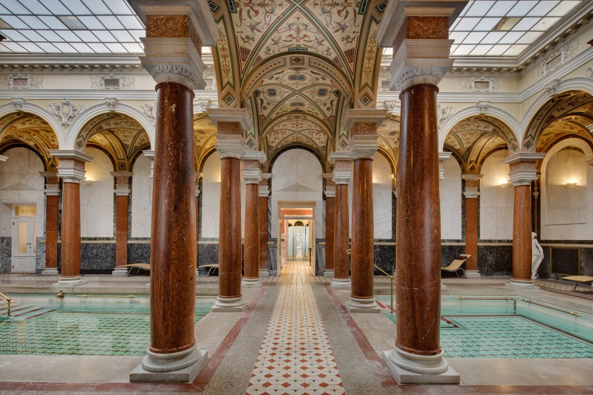 Römisches Bad im Hotel Nove Lazne